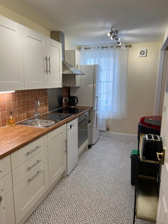 Glastonbury High Street Sanctuary- 2 Bd, Sleeps 4 المظهر الخارجي الصورة